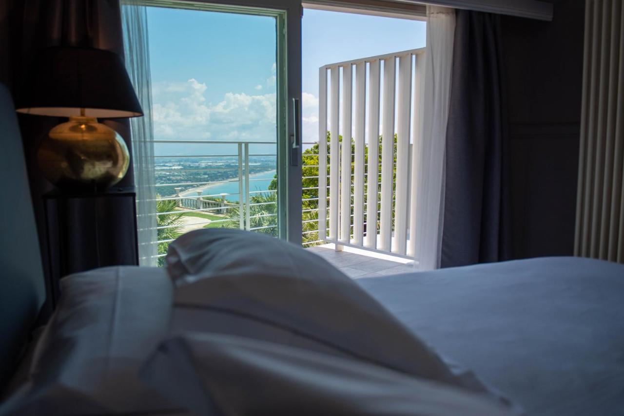La Librata Boutique Hotel Террачина Екстер'єр фото